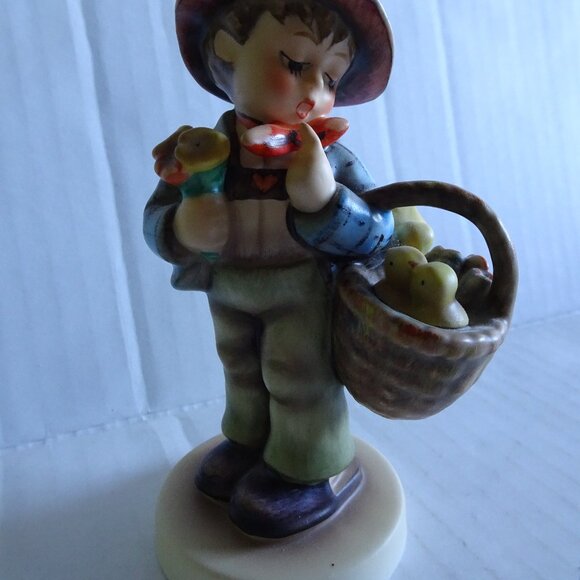 Hummel Goebel figurine - "Easter Greetings" #378 - Boy with Basket of Chicks - Picture 1 of 7